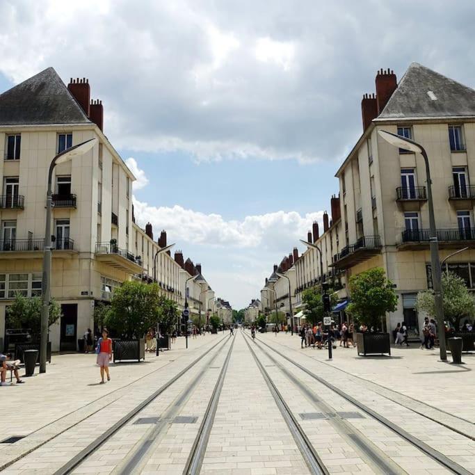 Апартаменты Le Ouistiti - 50 M De La Gare - Parking Prive Тур Экстерьер фото